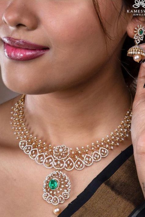 Whether worn as a token of love, a statement of style, or an heirloom to be cherished for generations, a diamond necklace is a dazzling masterpiece that will forever stand the test of time. White Stone Haram, Diomand Necklace, Dimond Neckless Jewelry, Diamond Neckless, South Jewellery, Small Diamond Necklace, Diamond Haram, Jewellery Model, Wedding Seasons