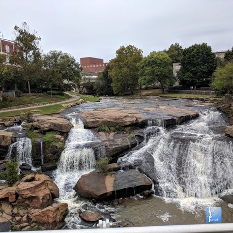 Falls Park Greenville Sc, Downtown Greenville Sc, Nc Waterfalls, Park Shoot, Dream Vacation Spots, Greenville South Carolina, Tourist Sites, The Oasis, Autumn Park