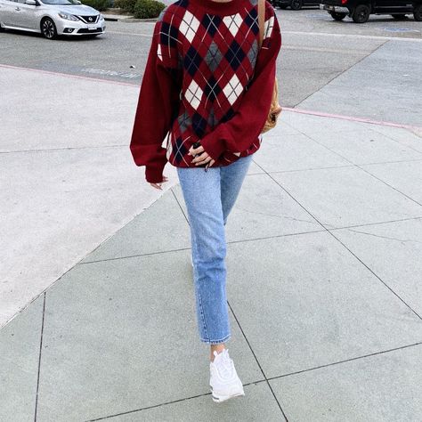 Red Argyle Sweater Outfit, Argyle Sweater Outfit, Red Argyle Sweater, Nerd Core, White Air Max 97, 99 Problems, Red Checkered, Sweater Outfit, Plaid Sweater