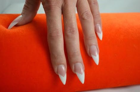 Loving stiletto nails right now! Stiletto French Tip, French Stiletto Nails, French Stiletto, Red Stiletto Nails, French Tip Manicure, Gel Nails French, Glitter Manicure, Nails Stiletto, New Nail Designs