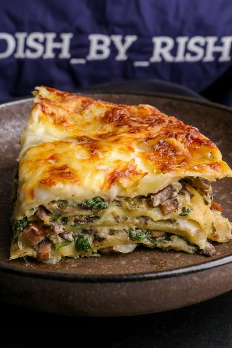 Mushroom and Chestnut Lasagne Chestnut Recipes Savory, Chestnut Mushroom Recipes, White Lasagne, Yellow Lentil Soup, Chestnut Recipes, Mushroom Lasagna, Recipes Sides, Mushroom Recipes Healthy, Lasagne Sheets