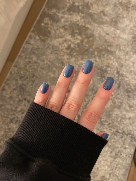 Real Nails Painted Gel Short, Nails Tan Skin Tone, Solid Nail Colors Winter, Dark Nails For Spring, Nails For Fair Skin Tone, Blue Squoval Nails, Bridesmaid Nails Blue, Nail Inspo Solid Color, Solid Colour Nails