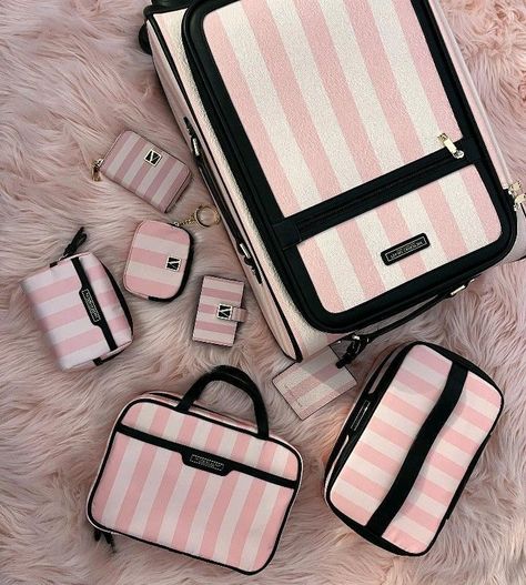 Vs Pink Travel Bag, Victoria Secret Suitcase Luggage Sets, Victoria Secret Travel Bag, Victoria’s Secret Bag, Victoria Secret Accessories, Victoria Secret Suitcase, Vs Suitcase, Victoria’s Secret Aesthetic, Victoria Secret Luggage