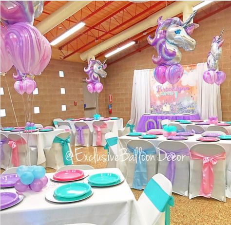 Unicorn Baby Shower Theme, Unicorn Birthday Party Decorations, Unicorn Themed Birthday Party, Unicorn Party Decorations, Unicorn Baby Shower, Shower Bebe, Unicorn Birthday Parties, 4th Birthday Parties, 1st Birthday Girls