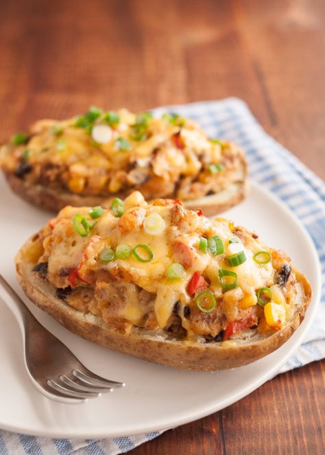 Recipe: Cheesy Tex-Mex Twice-Baked Potatoes — Recipes from The Kitchn Baked Potato Dinner, Potatoes For Dinner, Boiled Chicken Breast, Potato Dinner, Baked Potato Recipes, Fried Chicken Breast, Twice Baked, Twice Baked Potatoes, Corn Recipes