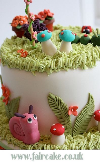 Secret Garden Cake, Snail Cake, Fairy Garden Cake, Garden Cake, Garden Cakes, A Secret Garden, Fairy Cakes, Fairy Birthday Party, Garden Birthday