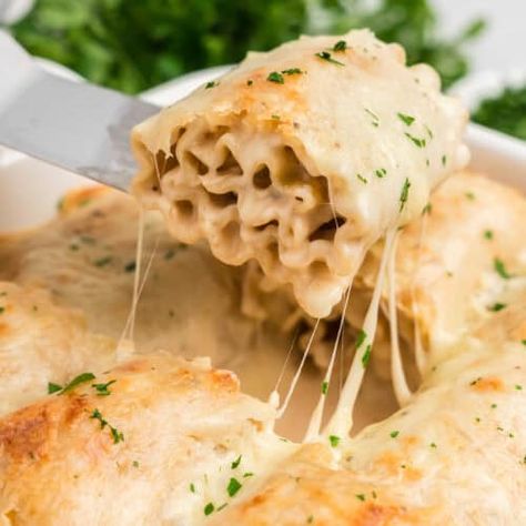 Chicken Alfredo Roll Ups - Julie's Eats & Treats ® Chicken Alfredo Roll Ups, Alfredo Roll Ups, Lasagna Rollups, Lasagna Noodles, Cheese Chicken, Lasagna Rolls, No Noodle Lasagna, Chicken Alfredo, Nutrition Labels