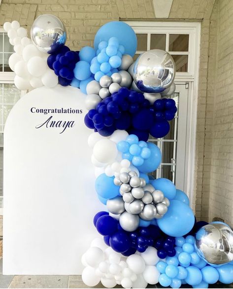 18th Birthday Decorations, Birthday Decorations For Men, Gold Graduation Party, Deco Ballon, Prom Decor, Blue Balloons, Birthday Party Planning, Diy Creative Crafts, Backdrop Decorations