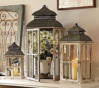 This would look cute in my bathroom! Decor With Lanterns, Fireplace Mantle Decor, Decoration Shabby, نباتات منزلية, Cottage Shabby Chic, Decor Shabby Chic, Lanterns Decor, Cool Ideas, Mantel Decorations