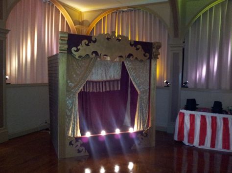 Puppet Show Stage Diy, Puppet Show Ideas, Puppet Show Stage, Diy Puppets, Diy Puppet, Theatre Crafts, Puppet Stage, Stage Ideas, Halloween Circus