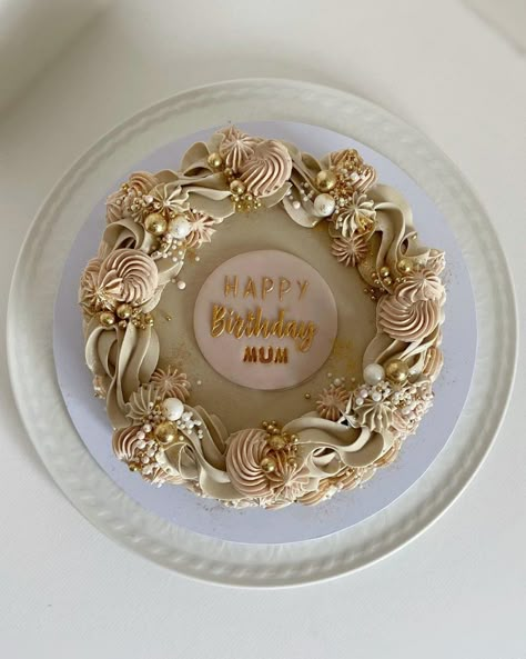 Happy Birthday Mum, Cookie Cake Designs, Mothers Day Desserts, Tiny Cakes, Birthday Sister, Cupcake Cake Designs, Birthday Wishes Cake, Birthday Cake Chocolate, Victoria Sponge