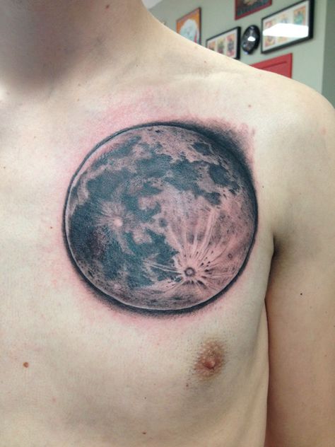 Moonch Moon Tattoo Realism, Manly Moon Tattoo, Men’s Moon Tattoo, Realistic Full Moon Tattoo, Scary Moon Tattoo, Asian Moon, Realistic Moon Tattoo, Chest Tattoo Wings, Moon Cycle Tattoo