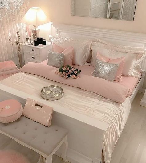 Pink Bedroom Decor, Cute Bedroom Ideas, White Bed, Pink Bedrooms, Girl Bedroom Designs, Teen Bedroom Decor, Girl Bedroom Decor, Stylish Bedroom, White Bedroom