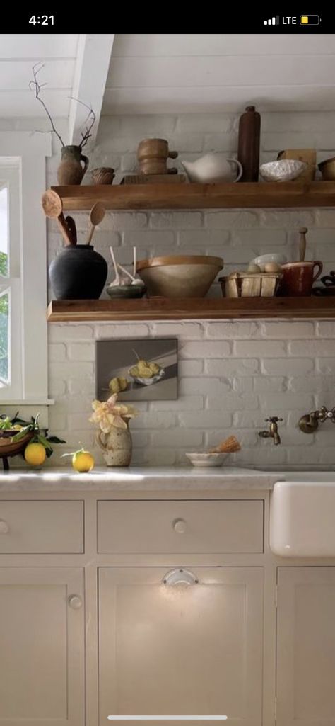 Old Farmhouse Backsplash, Modern Cottage Kitchen, Cottage Kitchen Decor, Small Cottage Kitchen, Farmhouse Backsplash, Brick Kitchen, Brick Backsplash, Cottage Kitchens, Old Bricks