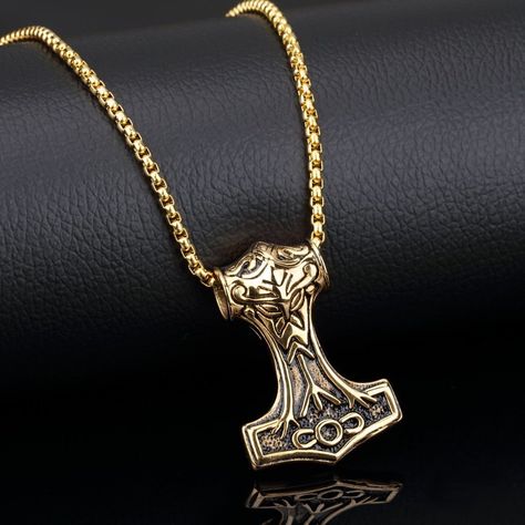 Thor's Hammer Pendant Necklace For Women/Men, N90201p135 Chain Type: Box Chain, Chain Length: 24 Inch Metal: Stainless Steel Plating: Gold Plated, Style: Casual/Sporty/Streetwear Best For Gifts On Any Occasion Message Me For Bundle Or Any Query Thank You!! Viking Hammer, Hammer Necklace, Sporty Streetwear, Hammered Necklace, Bracelet Viking, Skull Pendant Necklace, Thor's Hammer, Moda Punk, Skull Pendant