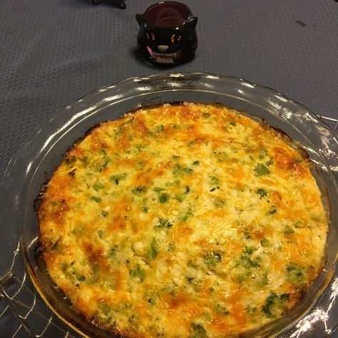 Spinach Quiche with Cottage Cheese Quiche With Cottage Cheese, Vegetable Pies, Spinach Quiche Recipes, Breakfast Strata, Spinach Quiche, Cheese Quiche, Breakfast Casseroles, Cottage Cheese Recipes, Breakfast Quiche