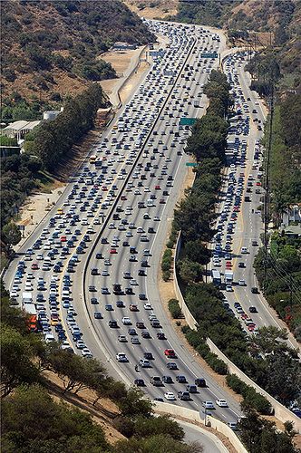 https://flic.kr/p/6VWY2Y | Los Angeles Traffic | View On Black  I-405 has earned its place as the busiest and most congested freeway in the United States. Los Angeles Traffic, Studio City Los Angeles, Los Angeles California Photography, Los Angeles Landscape, Beautiful Places In America, Los Angeles Aesthetic, Los Angeles Downtown, Los Angeles Hollywood, Burbank California