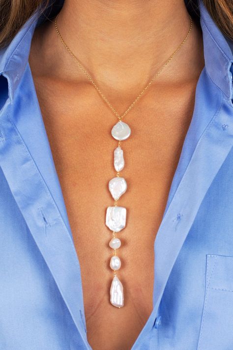 2024 Jewelry Trend Forecast, Jewelry Trends 2024, Pearl Lariat, Trending Necklaces, Funky Jewelry, Jewelry Lookbook, Jewelry Inspo, Jewelry Business, Dream Jewelry