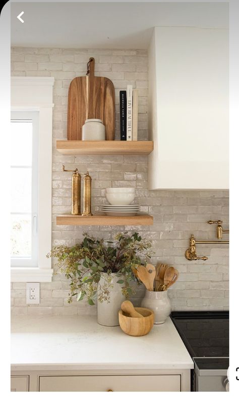 Kitchen Shelf Decor, Rustic Modern Kitchen, Organizing Hacks, Kitchen Shelf, Kitchen Redo, Kitchen Projects, Kitchen Inspo, House Remodel, Kitchen Makeover