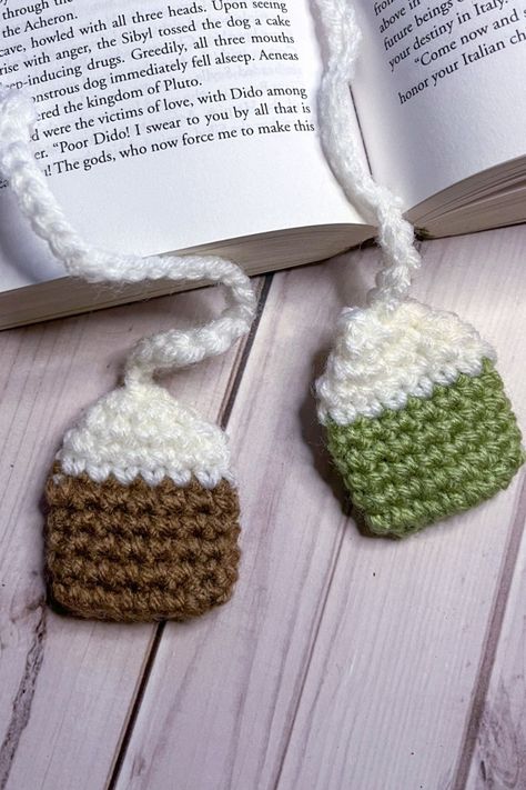 Crochet Tea Bag Bookmark Pattern - thecaffeinatedsnail.com Teabag Bookmark Crochet Pattern, Crochet Tea Bag Bookmark, Tea Bag Crochet, Crochet Tea Bag, Tea Bag Bookmark, Crochet Bookmarks Free Patterns, Easy Crochet Bookmarks, Crochet Craft Fair, Tea Tag