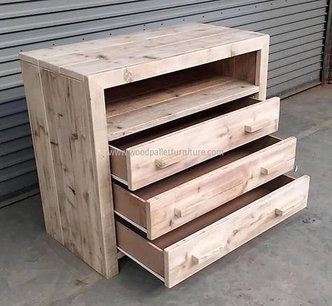 Pallet Drawers, Diy Chest Of Drawers, Repurposed Pallets, Pallets Furniture, Repurposed Pallet Wood, Pallet Chest, Wood Pallet Recycling, Pallet Home Decor, Wood Chest Of Drawers