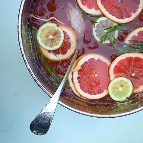 Paloma Real Punch, a perfect summery punch made with Tequila, Lillet, Grapefruit Juice, and Hibiscus Tea. Light Punch Recipe, Paloma Punch, Summer Cocktail Punch, Summer Punch Recipes, Sangria Punch, Drunken Master, Summer Punch, Booze Drink, Grapefruit Soda