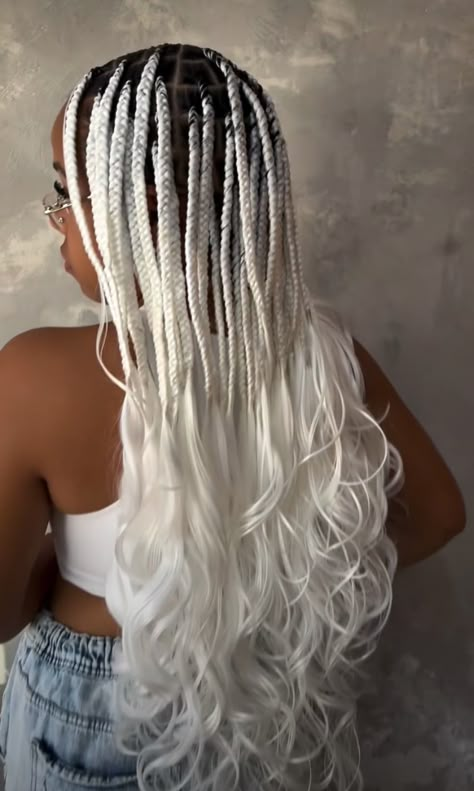 Platinum Blonde Hair Braids, Blonde And White Braids, White Braids Black Women, White Goddess Braids, White Blonde Braids, White Braids For Black Women, Teenagers Hairstyles, Platinum Blonde Braids, Platinum Braids