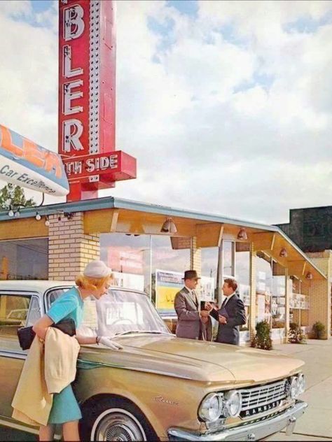 1962 AMC Rambler Dealership, Chicago, Illinois 1950’s Aesthetic, Vintage Photo Ideas, 50’s Aesthetic, 1940s Aesthetic, 1950s Aesthetic, 1960s Aesthetic, 50s Aesthetic, 60s Aesthetic, Cars Photography