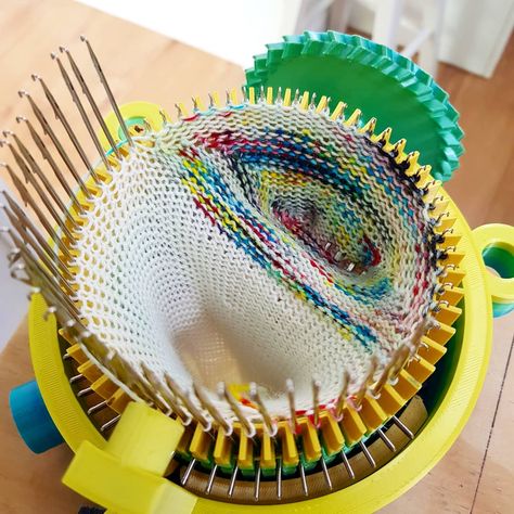 Makes of sock knitting machine by Christrobray - Thingiverse Sock Knitting Machine, Csm Socks, Knitting Machine Socks, Tube Knitting, Circular Knitting Machine Patterns, Diy Knitting Machine, Sock Loom, Loom Scarf, Addi Knitting Machine