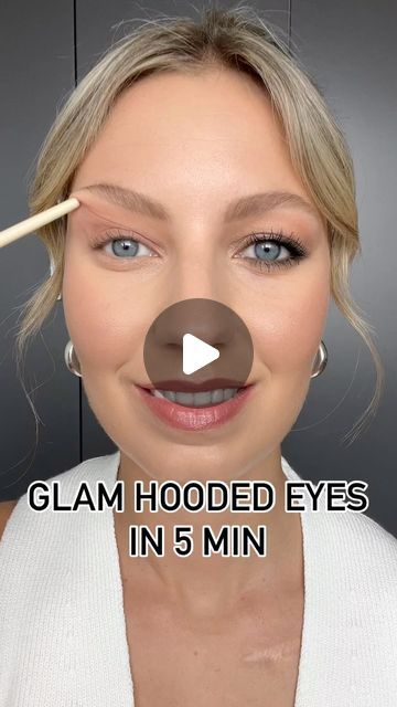 Hooded Eyes Eye Makeup, Eye Makeup For Short Hair, Neutral Eye Makeup Hooded Eyes, Hooded Eye Makeup Tutorial Videos, Very Hooded Eye Makeup, Brown Hooded Eye Makeup, Hooded Eye Makeup Wedding, Eye Shadow Hooded Eyes, Glam For Hooded Eyes