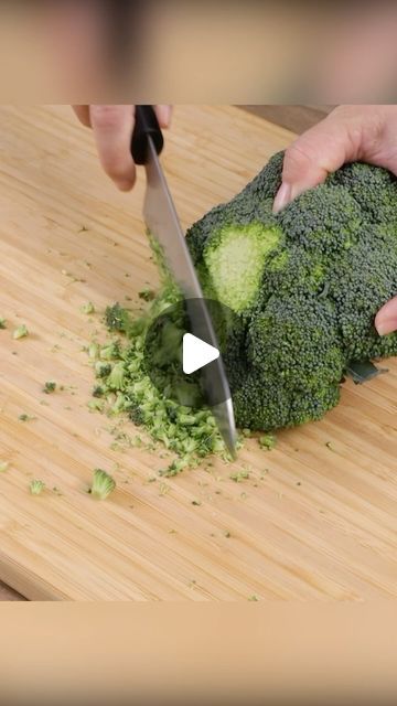 yummakers on Instagram: "I only make broccoli like this now.

#broccoli" Brócoli Recipes, Baked Veggies, Healthy Recipes For Diabetics, Recetas Keto, Vegetable Side, Broccoli Recipes, Easy Dinners, April 19, Yummy Foods