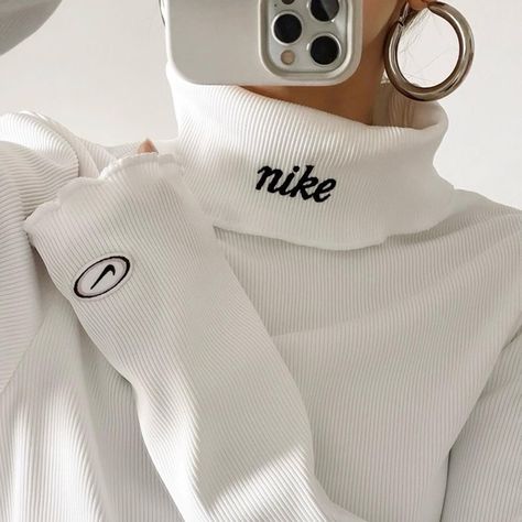 NIKE Turtleneck Ribbed Sweater Top in White, Size XS Nike Turtleneck, Embroidered Nike, Nike Sweaters, Ribbed Sweater, Nike Logo, Sweater Top, High Neck, Turtle Neck, Slim Fit