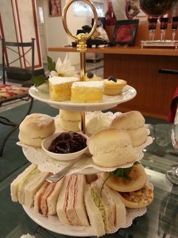 Home Living: Some Pictures To Emulate Savories For Afternoon Tea, English High Tea, Tea Party Sandwiches, English Afternoon Tea, English Tea Party, Afternoon Tea Recipes, Party Sandwiches, Tea Ideas, High Tea Party