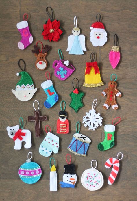 Felt Ornament Advent Calendar | Home with the Hoovers Diy Christmas Ornaments Felt, Advent Calendar Felt, Ornament Advent Calendar, Christmas Ornaments Felt, Advent Calendar Pattern, Felt Advent Calendar, Christmas Tree Advent Calendar, Calendar Advent, Chirstmas Decor