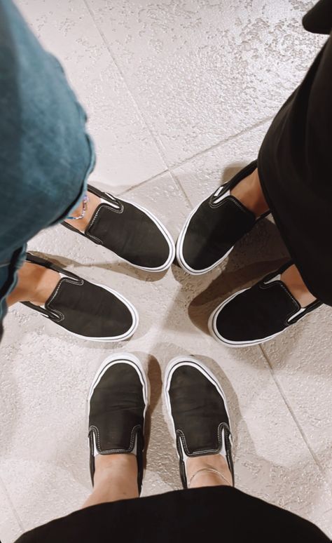 Vans Slip On Outfit, Slip On Outfit, Vans Slip On, Style Outfits, Slip On Sneakers, Fashion Inspo Outfits, Sneakers Fashion, Fashion Inspo, Slip On