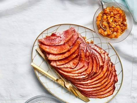 If you are in charge of the holiday ham this year, ditch the commercial glaze packet and get adventurous! Mustard Sauce For Ham, Pineapple Glaze For Ham, Pineapple Chutney, Ham Sauce, Spiral Cut Ham, Easter Dinner Menus, Pineapple Ham, Easter Meal, Easter Ham