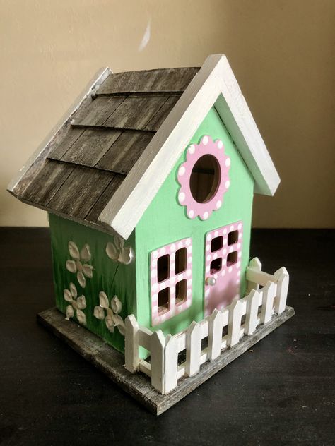 Barbie Bird House, Birdhouse Painting, Disney Christmas Village, Birdhouse Ideas, Hand Painted Birdhouses, Homemade Bird Houses, Modern Easter, Birdhouse Craft, Autumn Craft