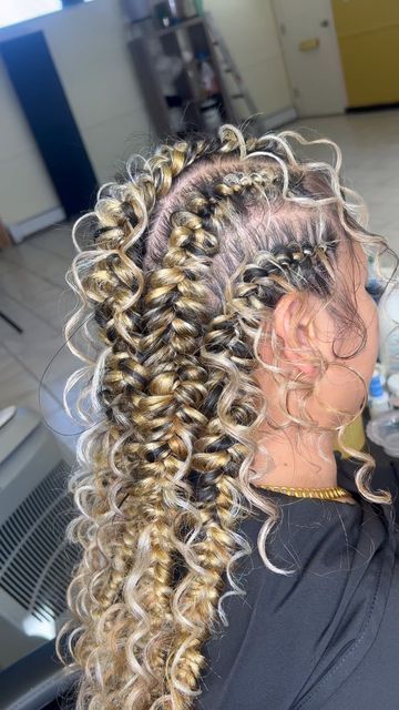 TQ The StitchBraid Master on Instagram: "These Butterfly Braids Might Be One Of My Favs 🤭😮‍💨 #StitchGawd • Have You Booked Your Appointment? Booking Link In Bio 💜 • • • • • • #hair #butterflybraids #bitterfly #hairstylist #hairtutorial #hairlove #hairgoals #style #braids #braidsbraidsbraids #614columbus #614hairstylist #614braids #braidedhairstyles #braidedhair #stitchgawdclassics #stitchgawdherself #stitchgawdstudios" Blonde Butterfly Braids, Butterfly Stitch Braids, Butterfly Cornrows, Butterfly Feed In Braids, 4 Butterfly Braids, Braided Extensions, Mohawk Braid Styles, Corn Braids, Mohawk Braids