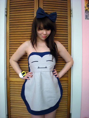 Snorlax dress. It looks better than it sounds, trust. Snorlax Costume, Pokemon Clothes, Geeky Fashion, Pokemon Cosplay, Geek Fashion, Halloween Vibes, Cosplay Diy, Geek Chic, Virtual Closet