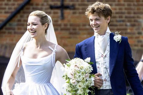 Thomas Brodie Sangster Wedding, Tallulah Riley, Talulah Riley, Teen Wolf Boy, Thomas Sangster, Brodie Sangster, Tulle Veils, Love Actually, Thomas Brodie