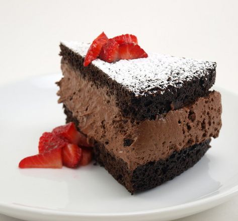 Chocolate Mousse Cake Licorice Cake, Moose Cake, Chocolate Mousse Cake Recipe, Mousse Cake Recipe, Cooking Chocolate, Chocolate Mousse Cake, Cake Fillings, Mousse Recipes, Mouse Cake