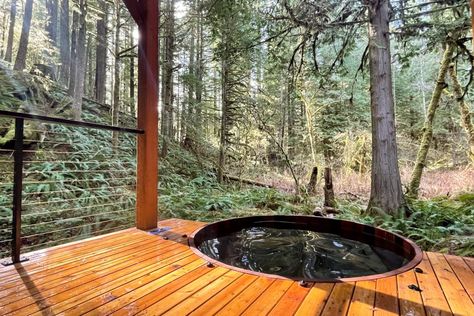 Round Cedar Hot Tub, Forest Deck Ideas, Hot Tub Forest, Forest Backyard, Rustic Hot Tubs, Forest Spa, Flying House, Backyard Spa, Cabin Deck