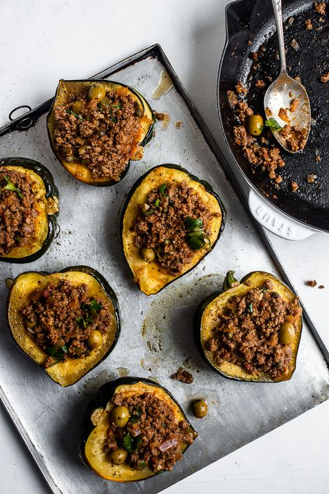 Ground Beef And Acorn Squash Recipes, Ground Beef Acorn Squash, Beef Stuffed Acorn Squash, Southwest Stuffed Acorn Squash, Quinoa Stuffed Acorn Squash, Stuffed Acorn Squash, Ripe Plantain, Acorn Squash Recipes, Beef Hash