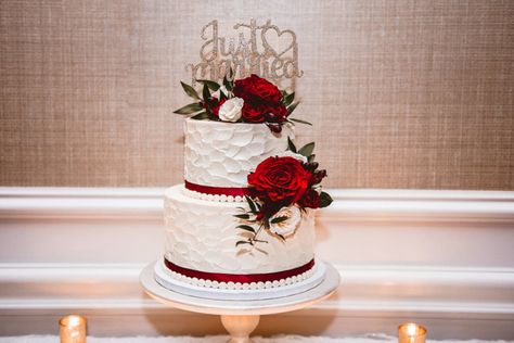 Red White And Gold 2 Tier Cake, Red And White Wedding Cake 2 Tier, Just Married Cake Designs, Wedding Cakes Red And White, Red Wedding Cake Elegant, Red White Wedding Cake, White And Red Wedding Cake, Red And White Wedding Cake, Nikkah Cake