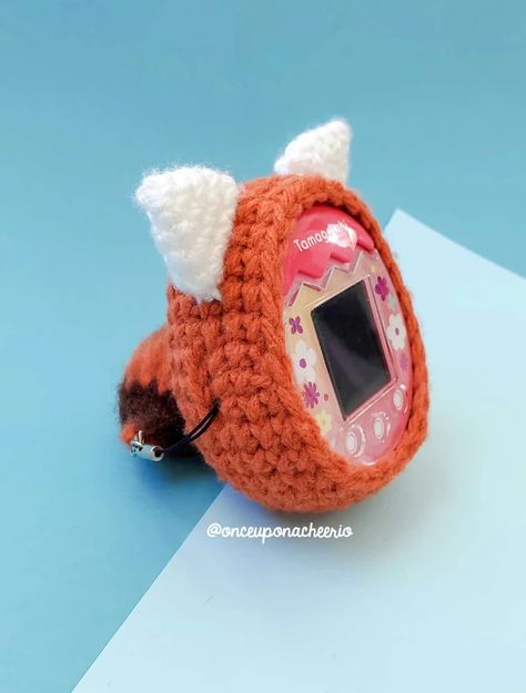 Red Panda Crochet Tamagotchi Case Pattern Tamagotchi Crochet Case, Crochet Tamagotchi, Tamagotchi Case, Red Panda Crochet, Crochet Case Pattern, Panda Tail, Crochet Key Cover, Simple Crochet Pattern, Fluffy Crochet