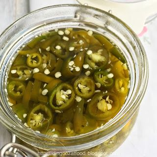 Miki's Food Archives : 4 Ingredients Pickled Green Chilies 腌青辣椒 Green Chili Pickle Recipe, Pickled Green Chillies Recipe, Vietnamese Pickled Jalapeno, Chilli Pickle Recipe Indian, Lime Pickle Recipe Indian, Green Chilli Pickle, Green Chilli Sauce, Pickled Vegetables Recipe, Green Chili Recipes