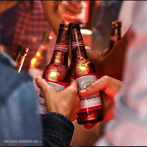 Budweiser Product Photography Delicious Chicken Breast Recipes, Winter Photoshoot, Food Ads, Jack Daniels Whiskey Bottle, Roasting Pan, Chicken Breast Recipes, May 13, Photography Branding, Guinness