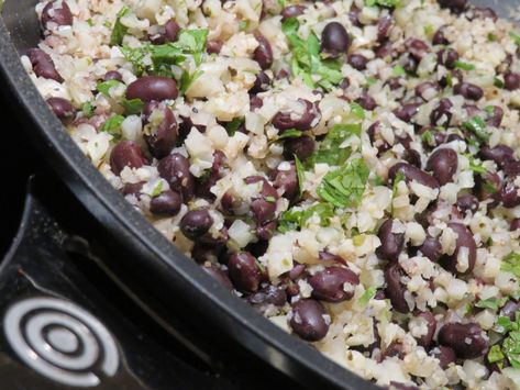 Cilantro-Lime Black Beans and Cauliflower Rice – Amiessa's Kitchen Mexican Beans And Rice, Rice With Beans, Cilantro Lime Cauliflower Rice, Feet In The Sand, Cilantro Recipes, Rice And Beans Recipe, Black Bean Recipes, Cauliflower Rice Recipes, Healthy Mexican