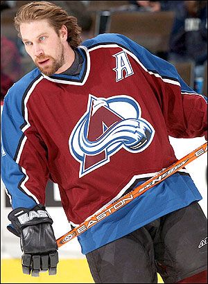 Peter Forsberg, Colorado Avalanche Hockey, Nhl Wallpaper, Patrice Bergeron, Ice Hockey Teams, Hockey Girl, Peter The Great, Assistant Manager, Detroit Red Wings Hockey