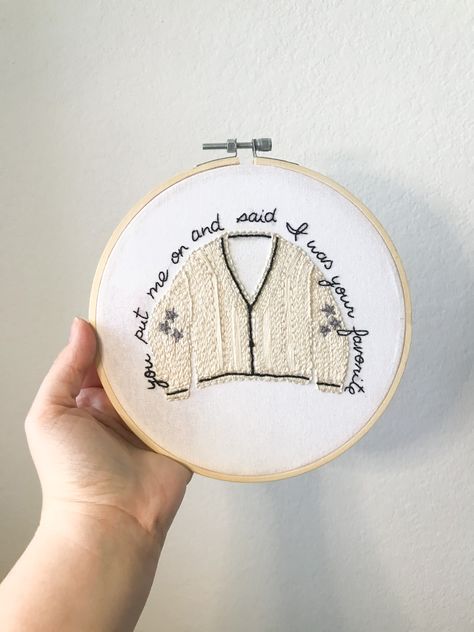 Lyrics Embroidery, Taylor Embroidery, Taylor Swift Embroidery, Cardigan Taylor Swift, Frendship Bracelets, Textiles Projects, Diy Embroidery Designs, Hand Embroidery Projects, Cute Embroidery